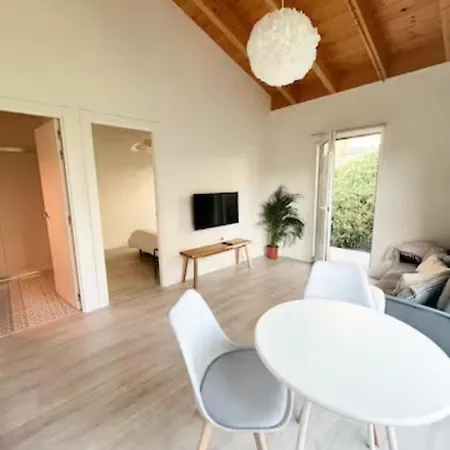 Διαμέρισμα Con Jardin Privado Y Entrada Privada *